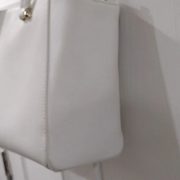 Samantha Thavasa Off-White Leather Tote Shoulder Bag – Magnetic Snap Handbag - Picture 4 of 16